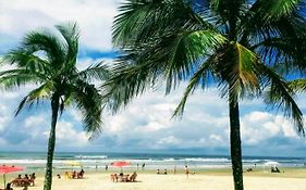Apartamento para temporada Condomínio Ilha de Noronha Praia Grande SP